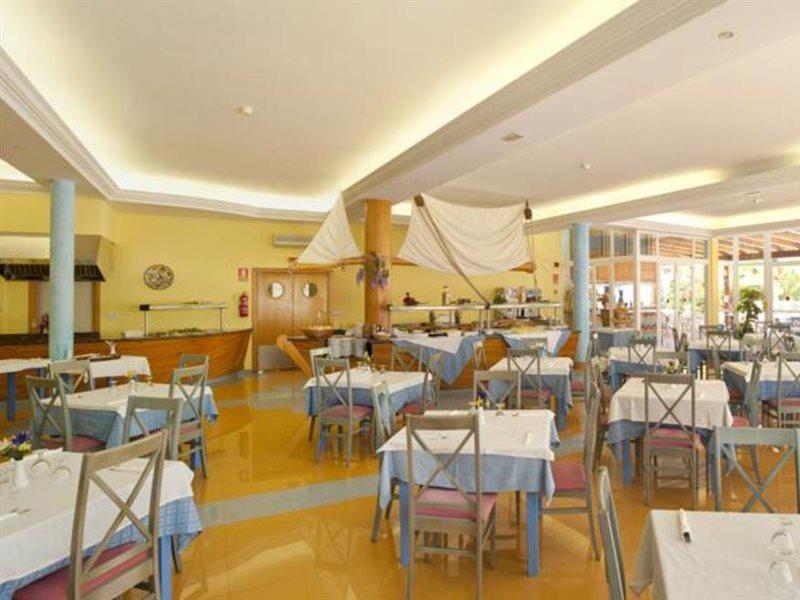 Aparthotel Vibra Bay San Antonio  Buitenkant foto