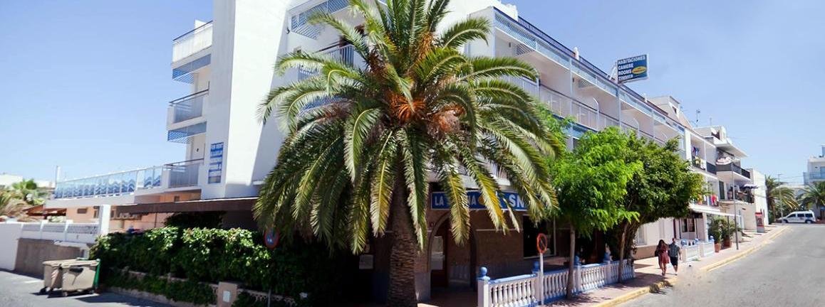 Aparthotel Vibra Bay San Antonio  Buitenkant foto